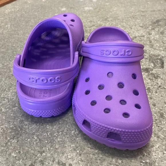 CROCS Kids Vibrant Purple Sandals - Picture 4 of 6